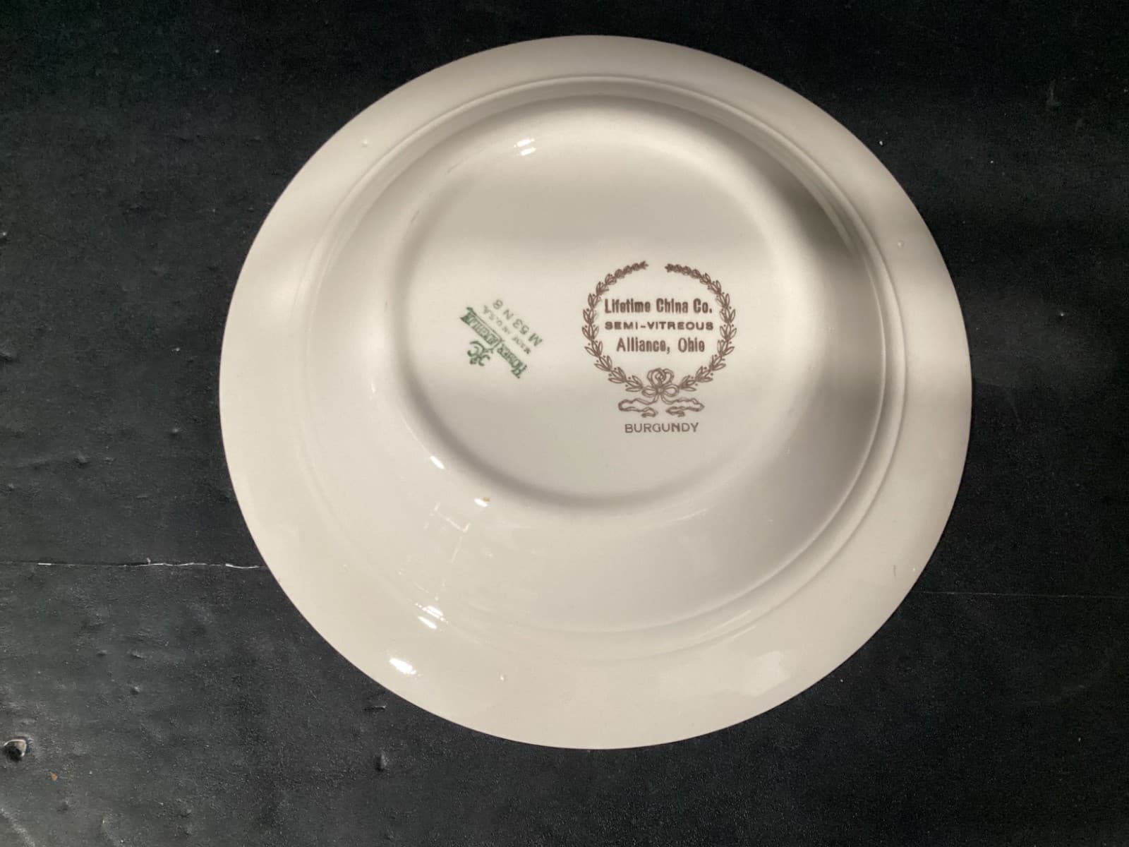 Homer Laughlin Burgundy Bowls 8.5" Magnolia 1940's Dishes Gold Rim Set of 2 - Thumbnail 4