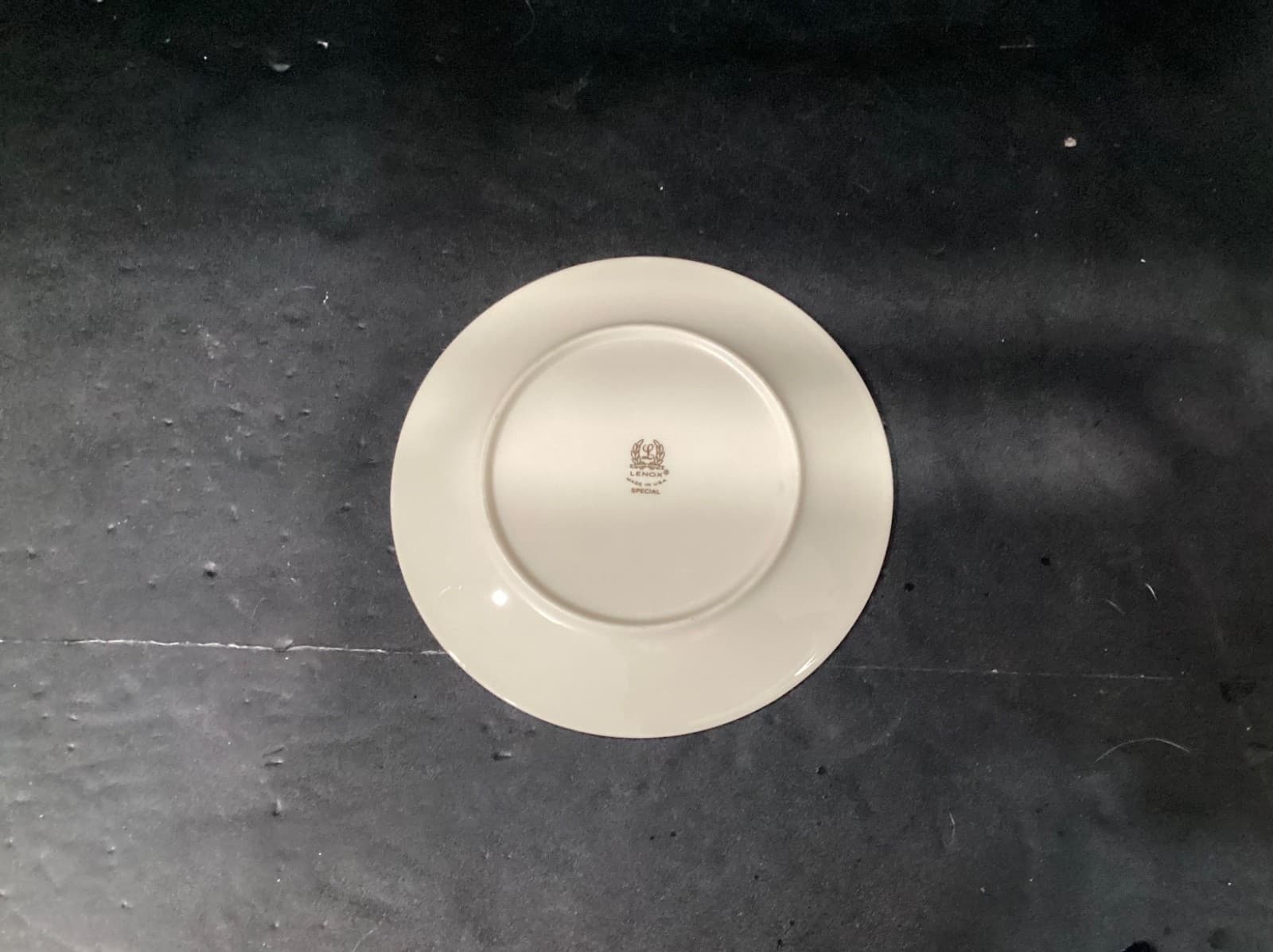 Set Of Two Lenox Holly and Floral Dessert Plates Special Collection - Thumbnail 3