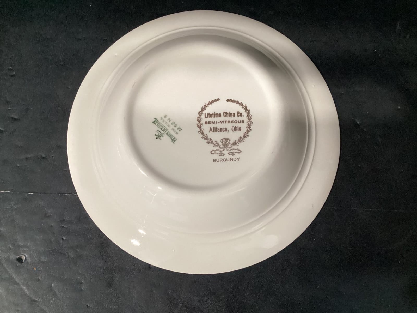 Homer Laughlin Burgundy Bowls 8.5" Magnolia 1940's Dishes Gold Rim Set of 4 - Thumbnail 5