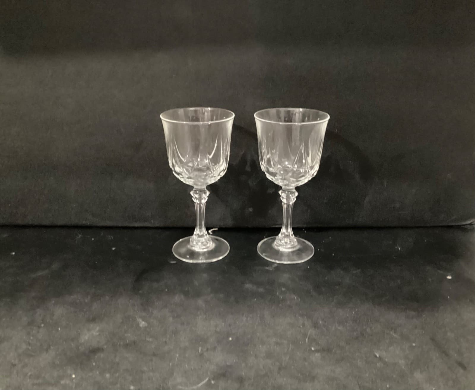Cristal D'Arques Durand Auteuil Crystal 6” Stemmed Wine Goblets Glasses Set of 2 - Thumbnail 8