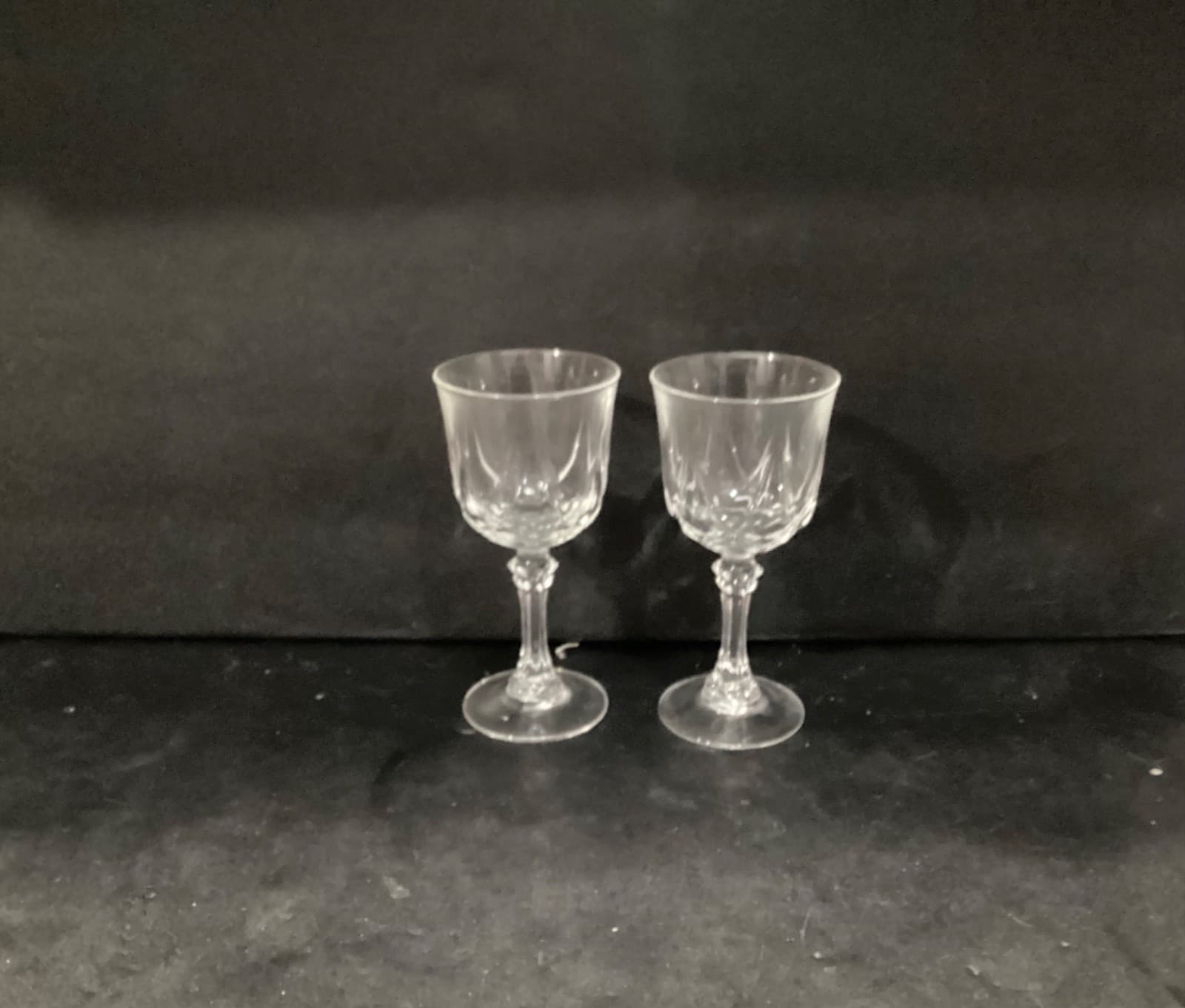 Cristal D'Arques Durand Auteuil Crystal 6” Stemmed Wine Goblets Glasses Set of 2 - Thumbnail 9