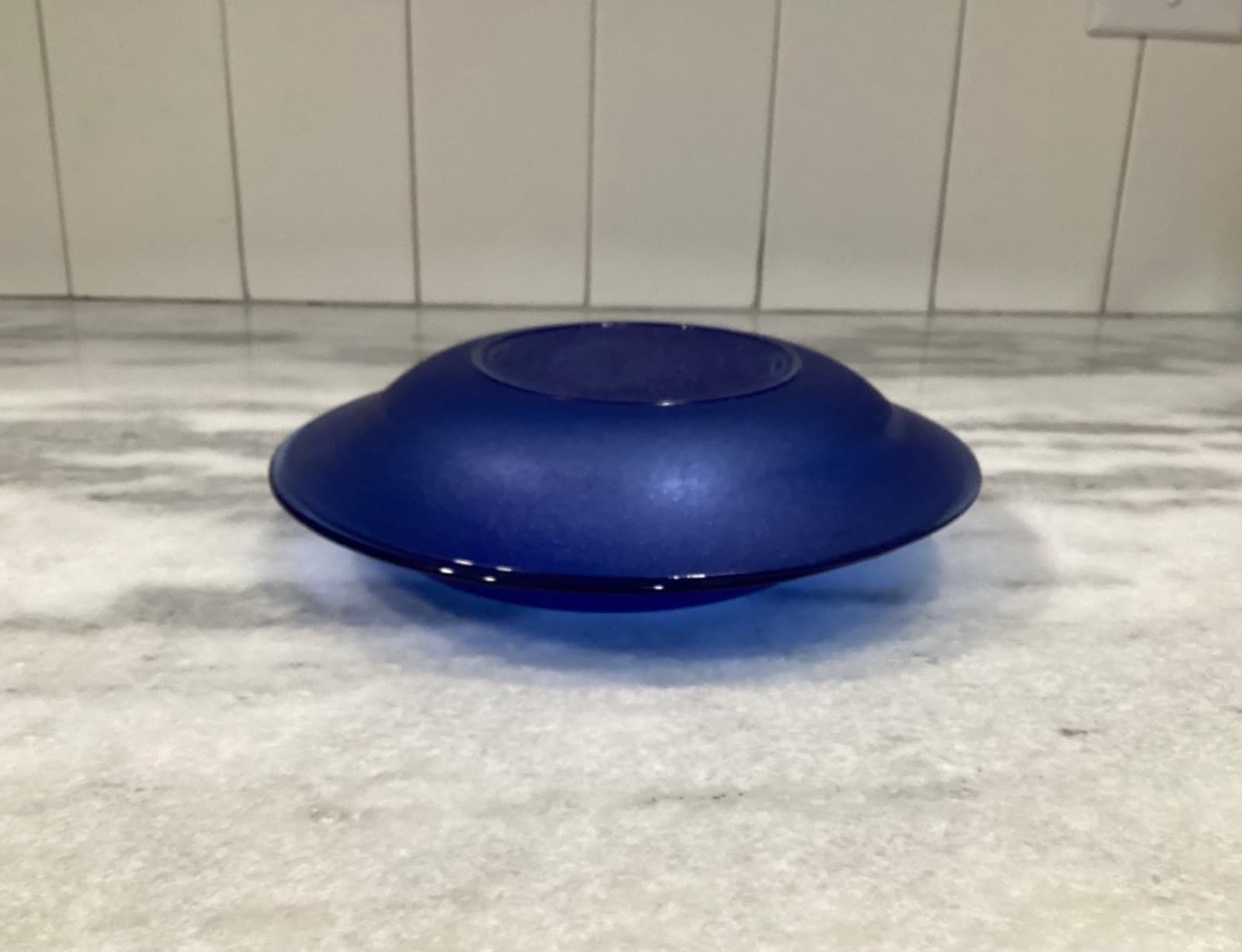 RESISTENTE BRAZIL Cobalt Blue Glass Pasta Bowls 8.75” Set Of 2 - Thumbnail 8