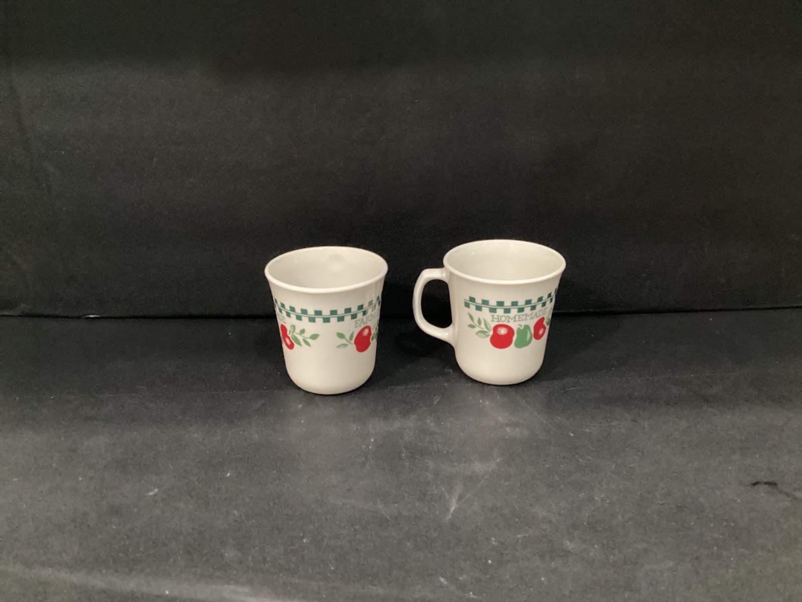 Corelle Corning Farm Fresh Homemade Apples Coffee Cups Mugs Set of 2 - Thumbnail 6