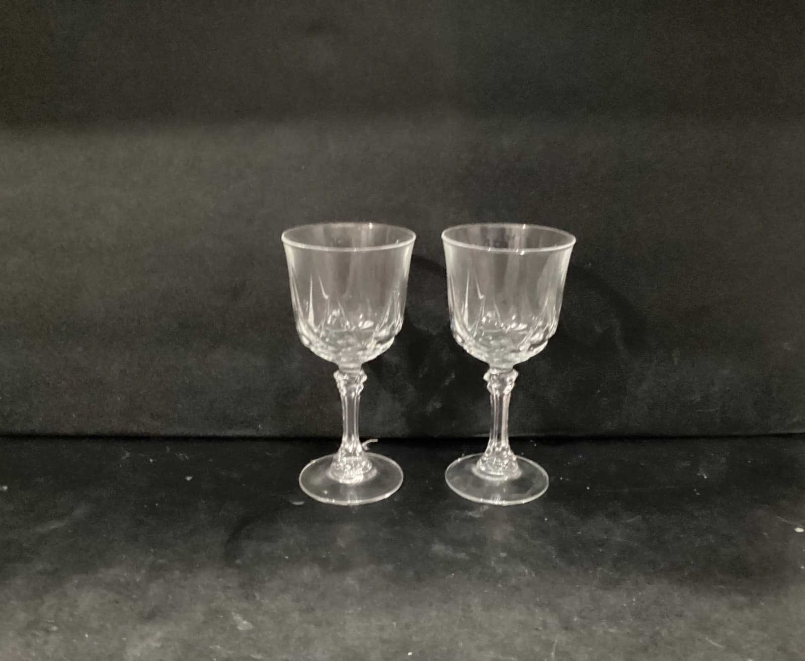 Cristal D'Arques Durand Auteuil Crystal 6” Stemmed Wine Goblets Glasses Set of 2 - Thumbnail 7