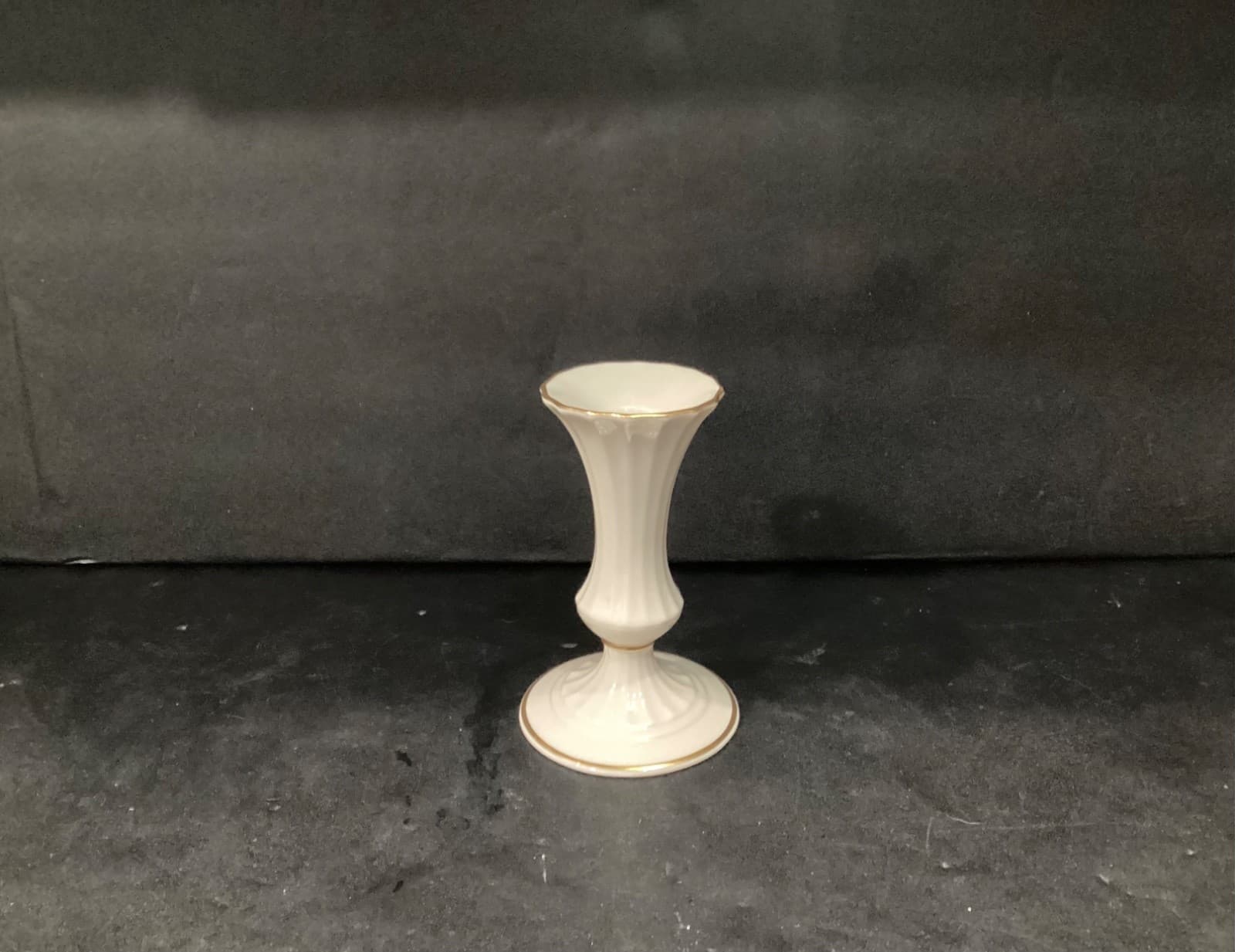 Vintage Lenox Classic Ivory Colored 24k Gold Trim 6" Candle Stick Holder - Thumbnail 7