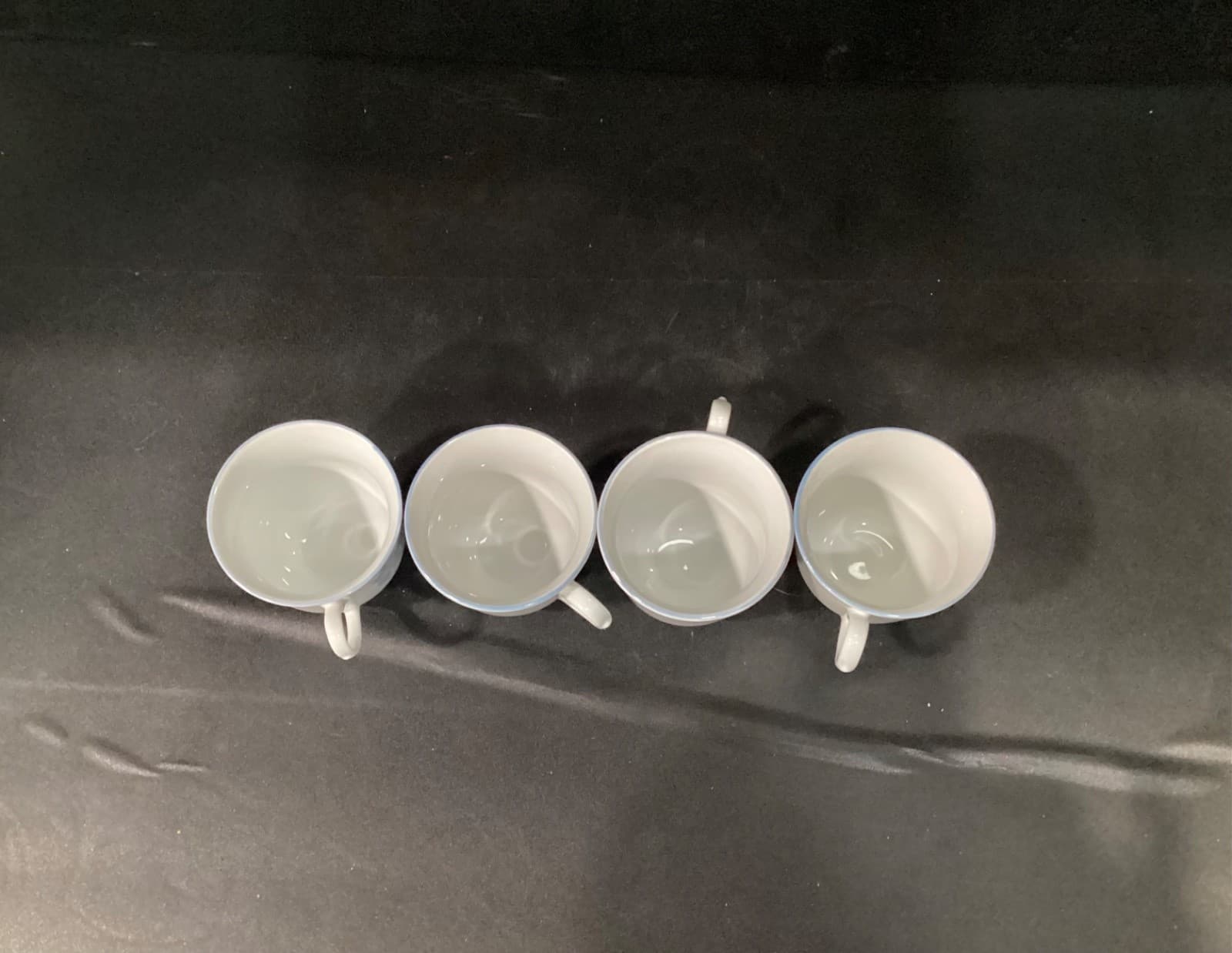 Set of 4 Excel Fresh Flowers Iris Coffee Cups Footed Blues & Pinks Floral Pastel - Thumbnail 2