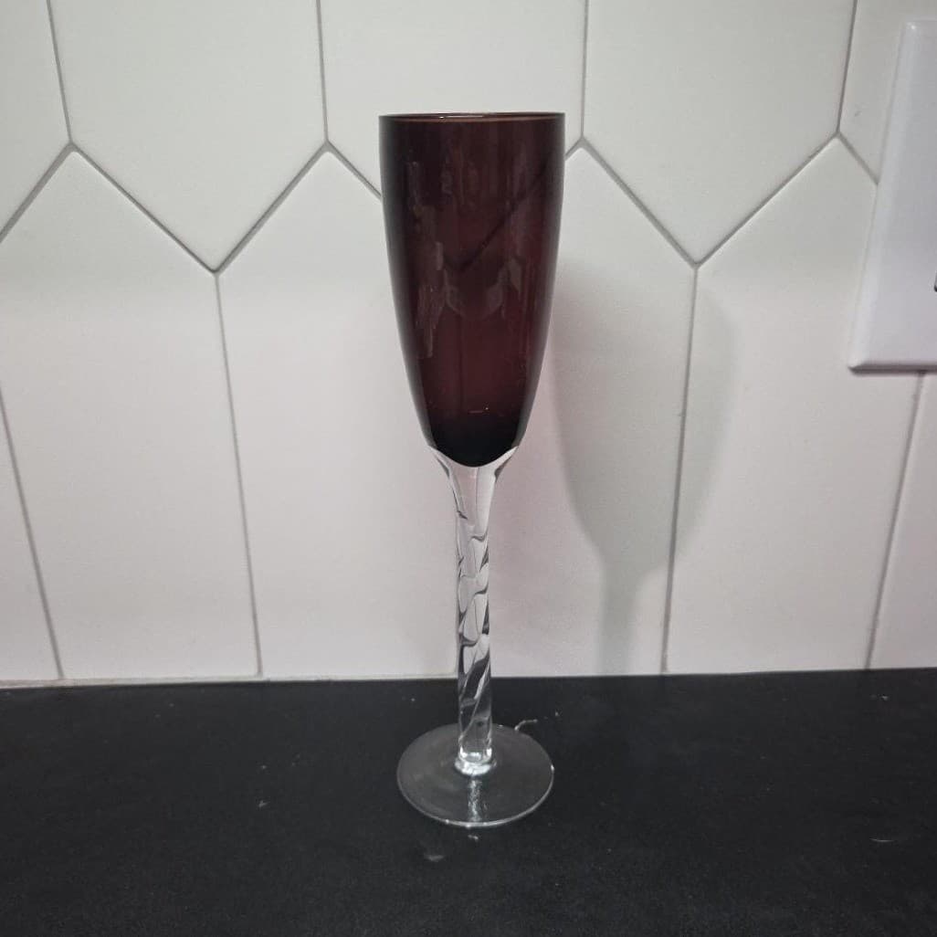 Pier 1 Imports Amethyst Purple Champagne Flute, Vintage Twisted Stem Stemware - Thumbnail 4