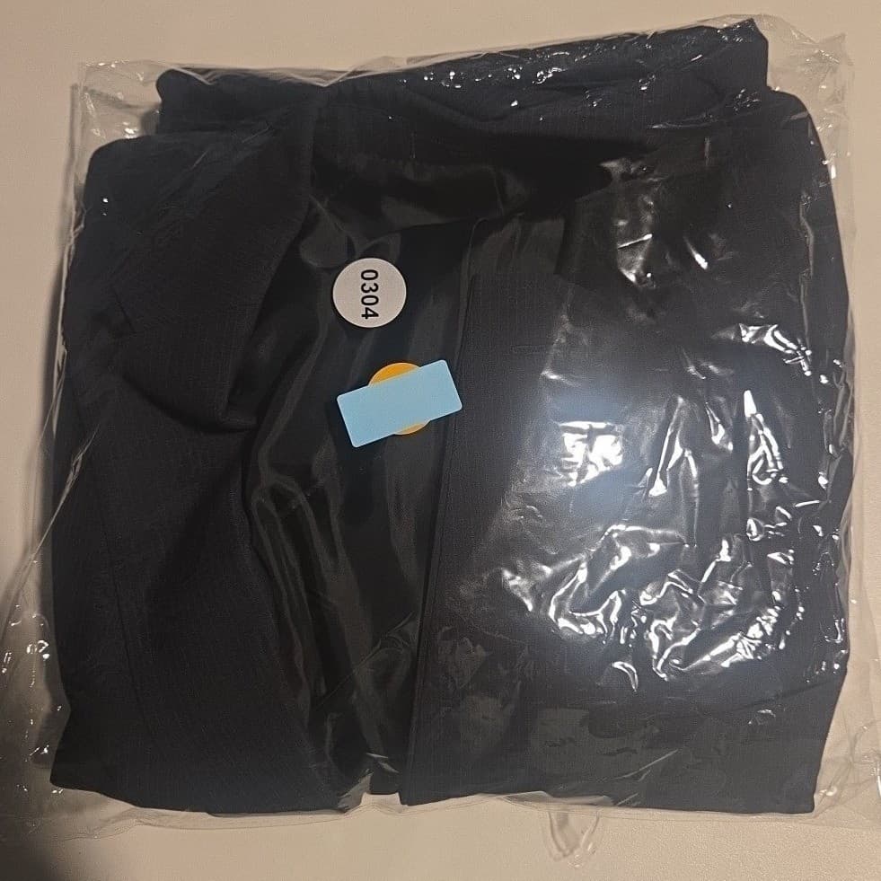 Kenneth Cole Reaction Navy Blue Pinstripe 2-Button Blazer, Men's 42R Sport Coat - Thumbnail 10