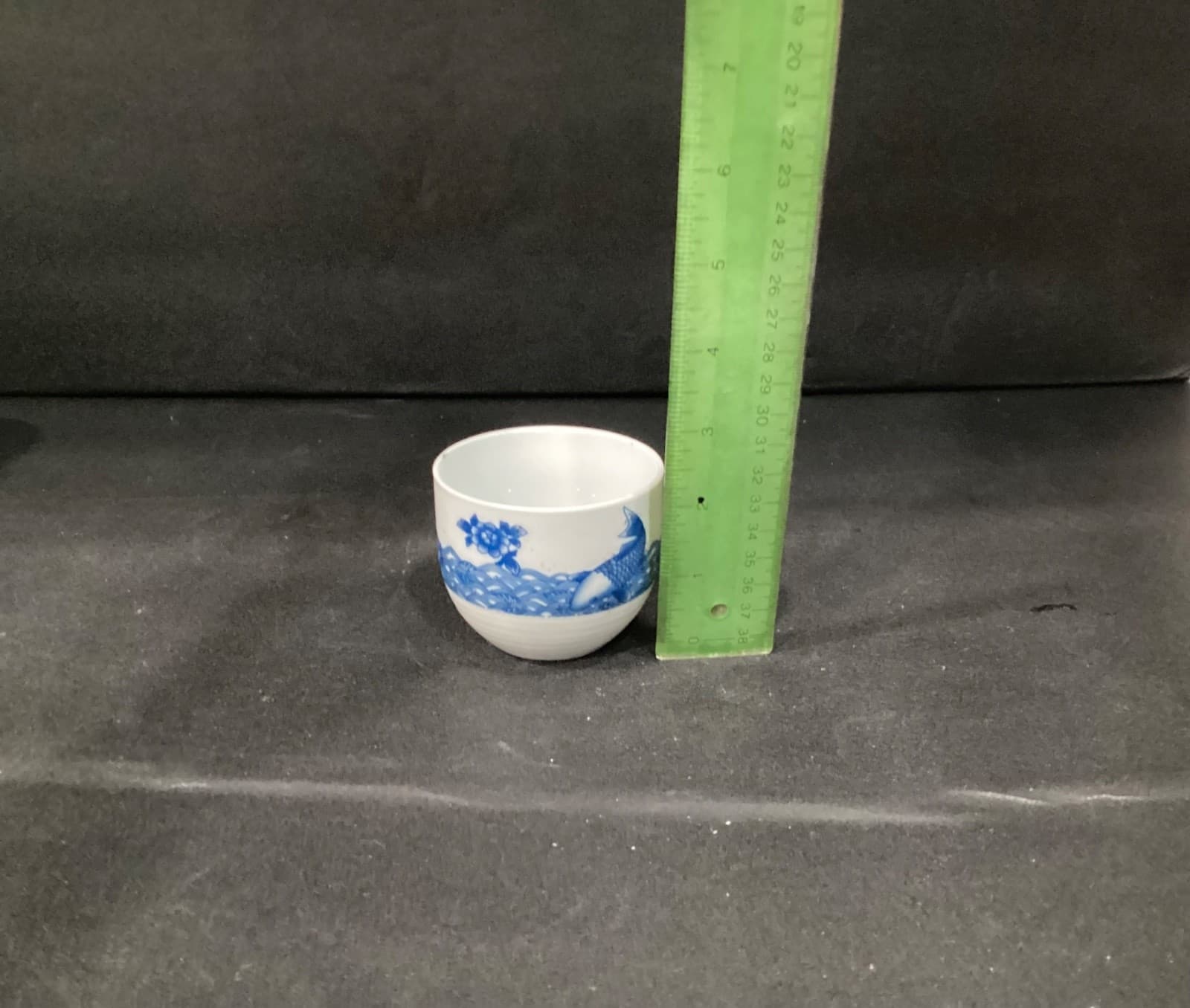 White Jade Porcelain Cheng's Blue Rose Koi Set of 4 Tea Sake Cups - Thumbnail 5