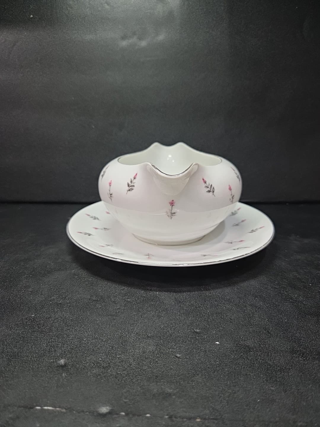 Mistake Japan Floral Double sided Gravy Boat with Underplate Vintage - Thumbnail 2