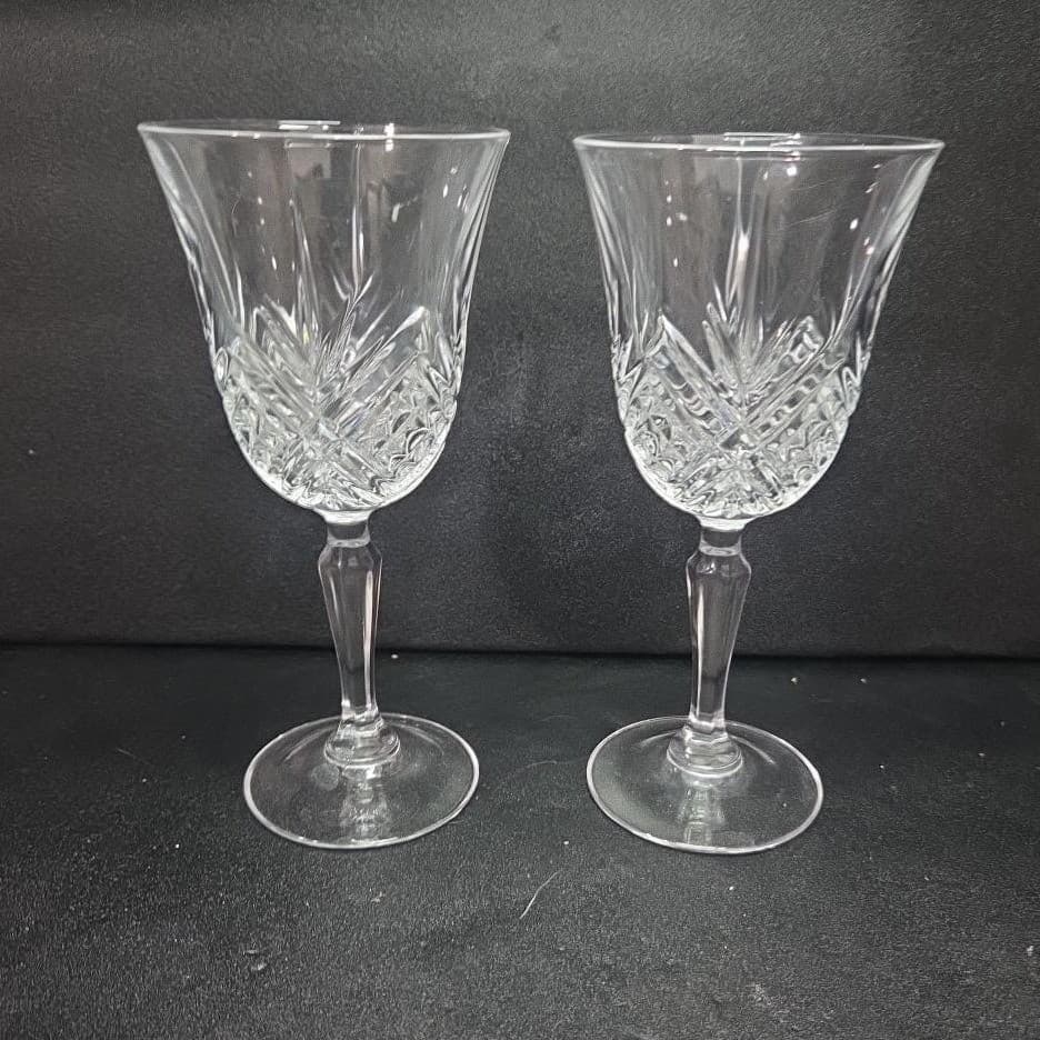 Cristal D'Arques Masquerade Crystal Wine Glasses, Set of 2, Vintage Stemware - Thumbnail 2