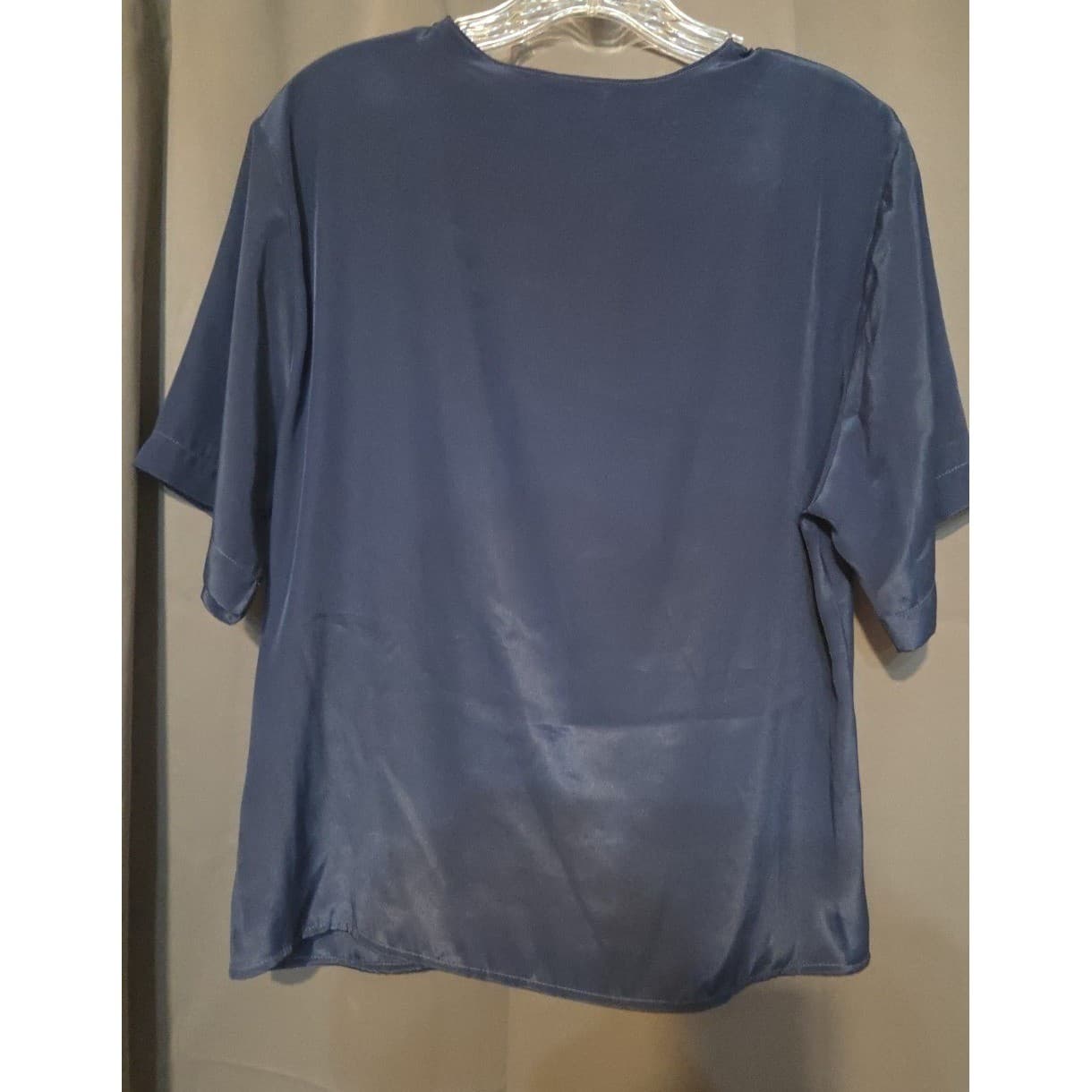 Peters & Ashley Navy Blue Button Shoulder Satin Blouse, Women's Size 8 - Thumbnail 4