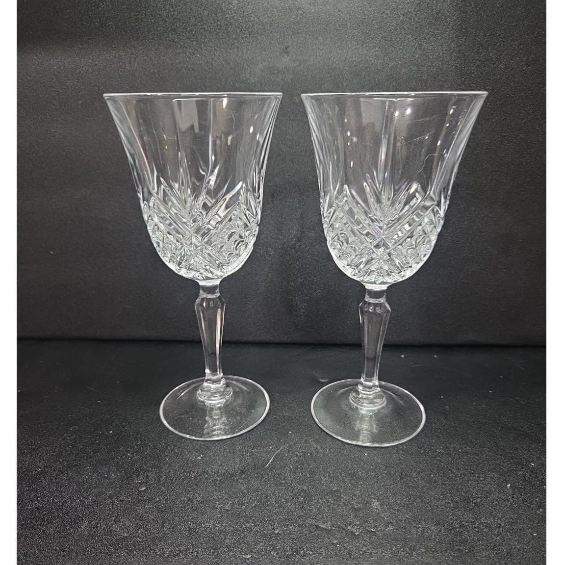 Cristal D'Arques Masquerade Crystal Wine Glasses, Set of 2, Vintage Stemware - Thumbnail 4