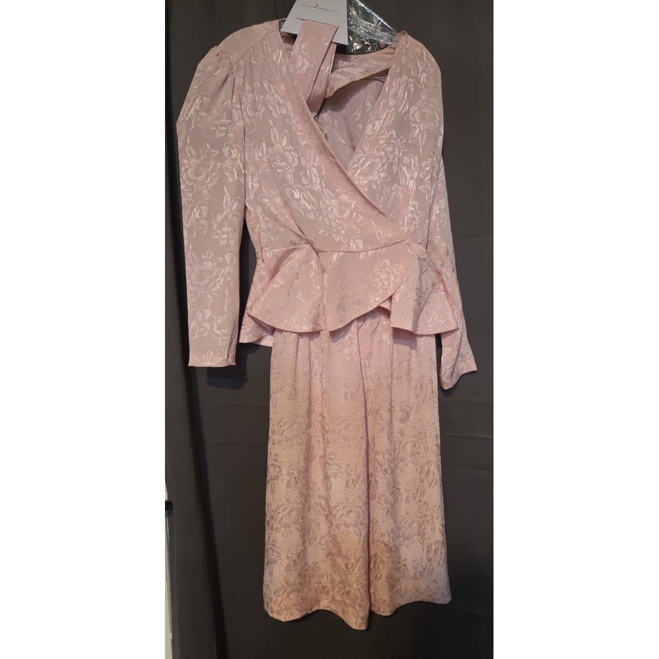 Jerrie Lurie Pink Floral Jacquard Peplum Top and Midi Skirt, Vintage Women's Set - Thumbnail 4