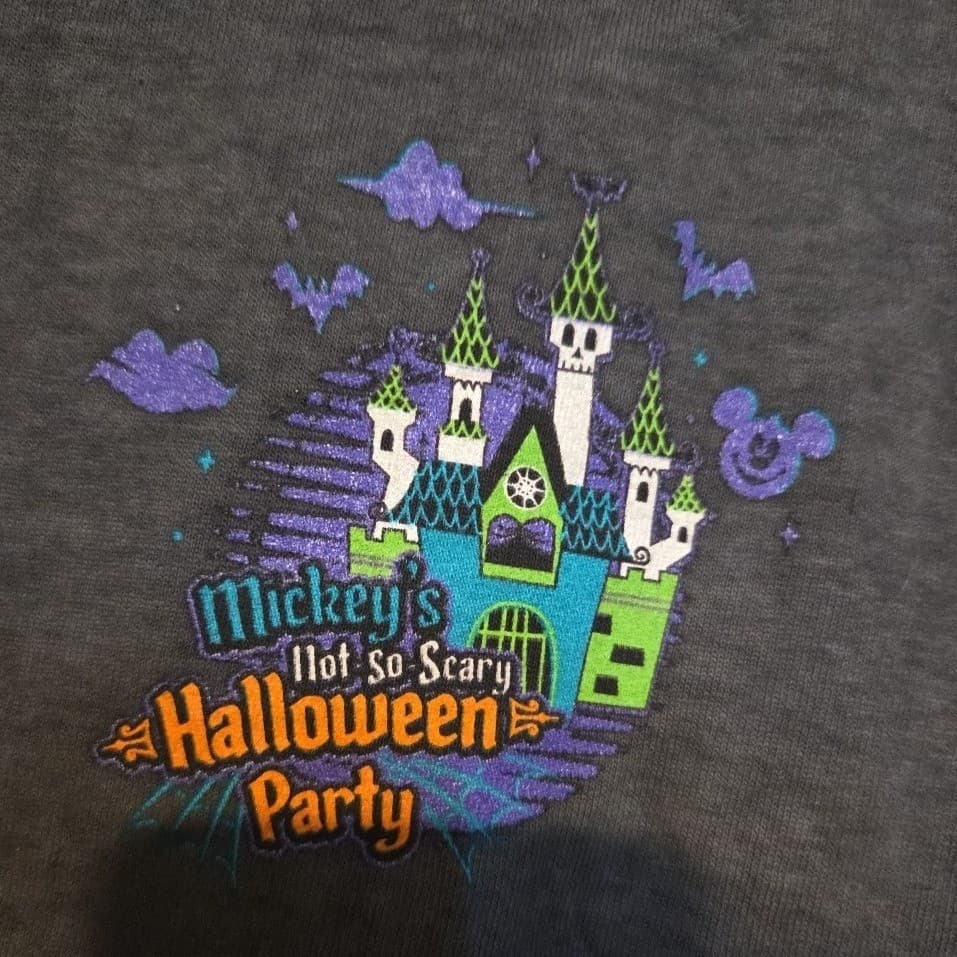 Disney Mickey's Not So Scary Halloween Party 2023 Magic Kingdom XL T-Shirt, NWT - Thumbnail 7