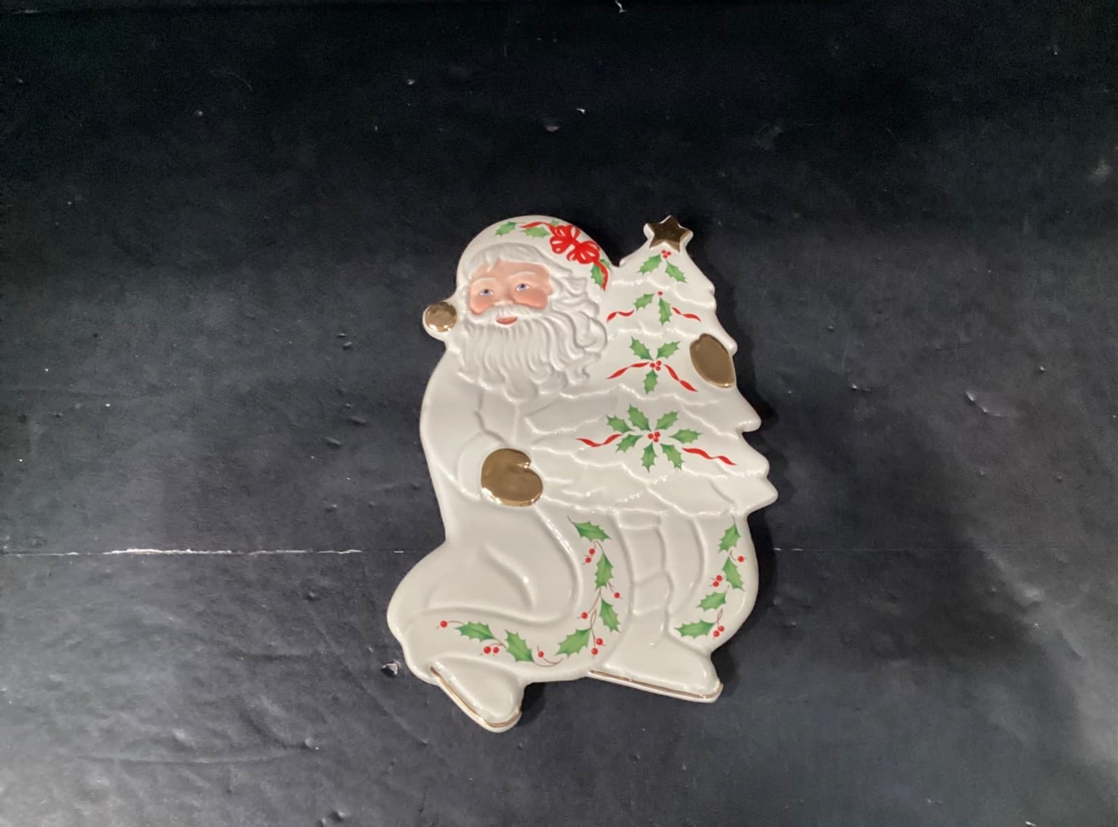 Vintage Lenox Christmas Santa Claus Trivet Gold Accents Holly Leaves - Thumbnail 3