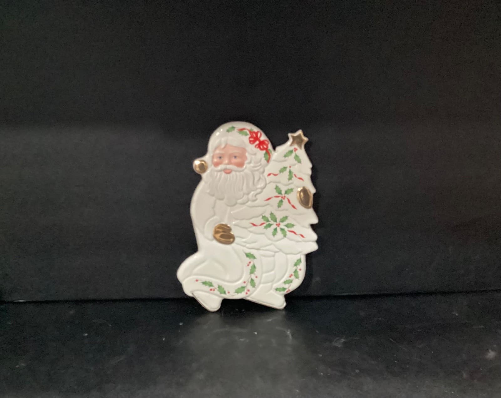 Vintage Lenox Christmas Santa Claus Trivet Gold Accents Holly Leaves - Thumbnail 2
