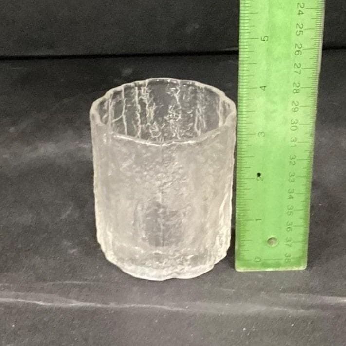 Hoya Glacier Ice Bark Crystal Rocks Glasses, Set of 4, Textured Lowball Tumblers - Thumbnail 2