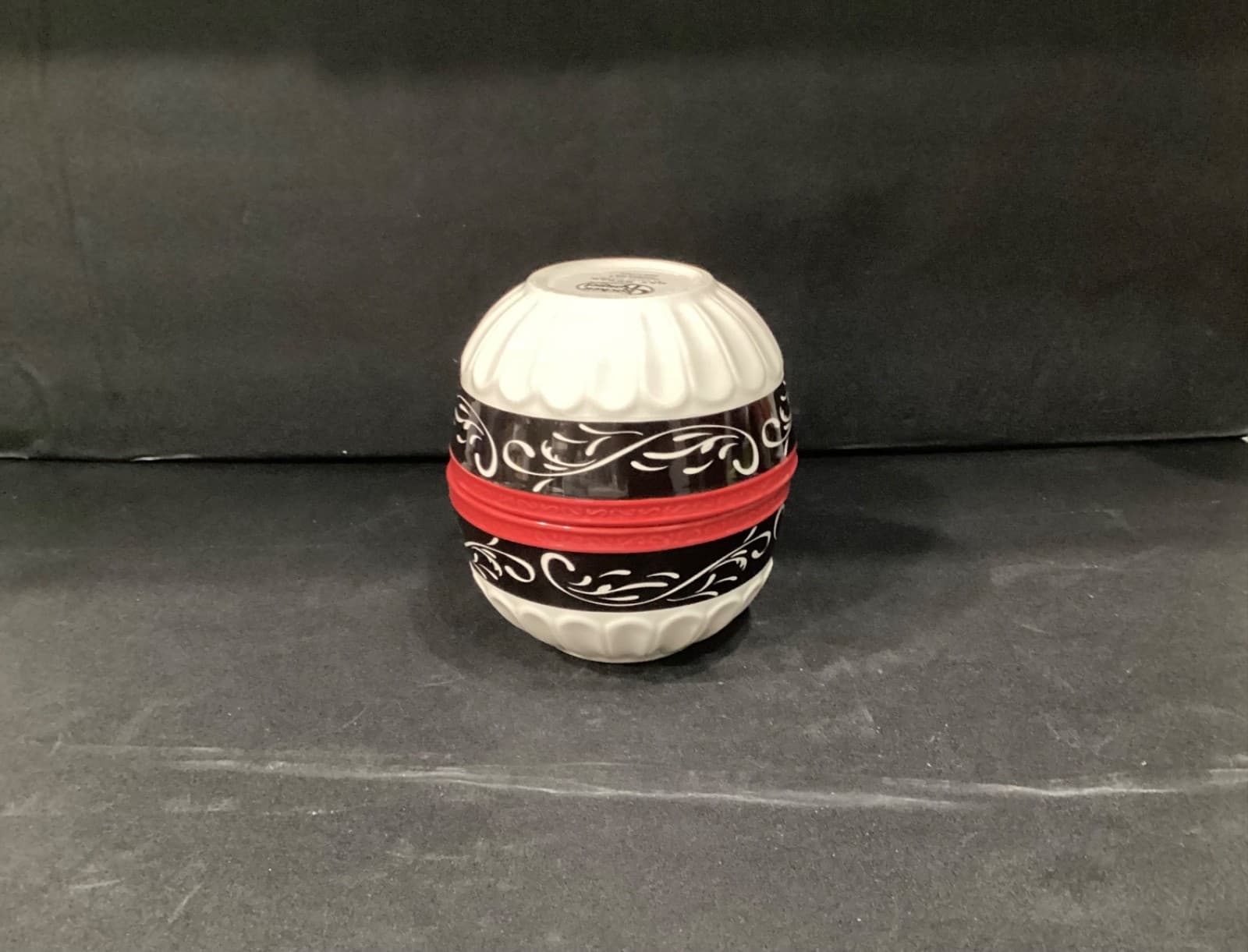 2 Cracker Barrel Susan Winget Day Break White Black Rooster Cereal Soup Bowls * - Thumbnail 10