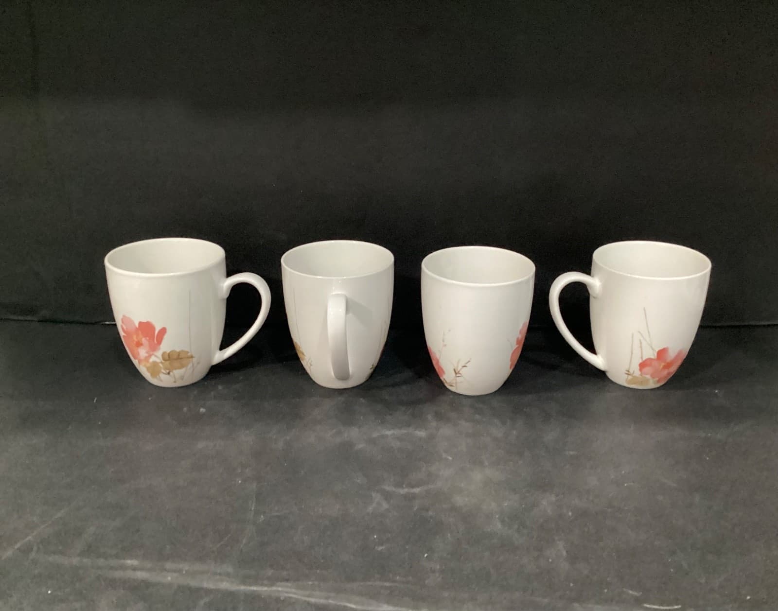 Oneida Amore Coffee Cups Mugs White Porcelain Pink Floral Watercolor Set of 4 - Thumbnail 4