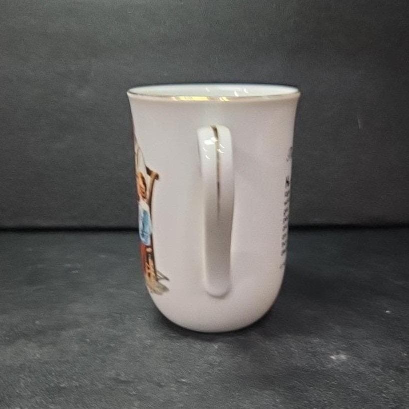 Norman Rockwell "The Toymaker" Gold Rim Mug, Replacement Collectible Drinkware - Thumbnail 5