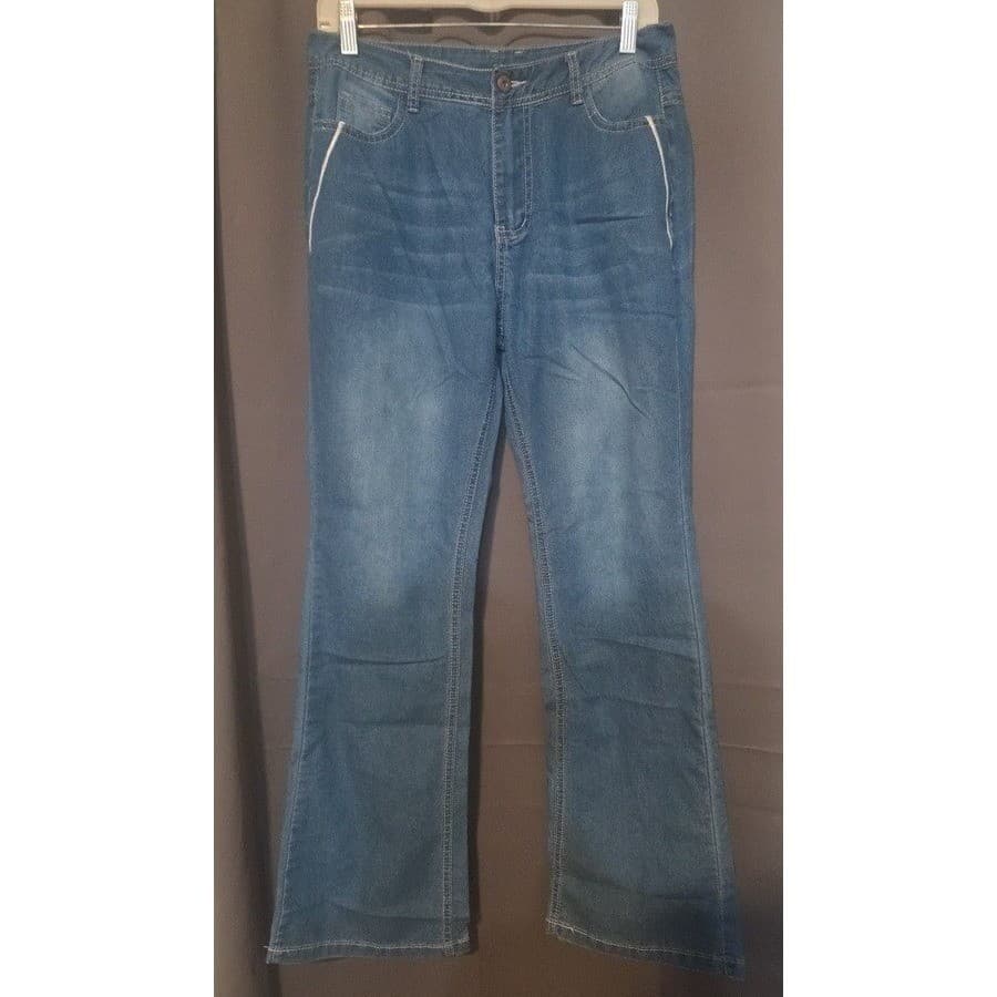 Medium Wash Embroidered Back Pocket Flare Bootcut Jeans, Woman's Medium - Thumbnail 3
