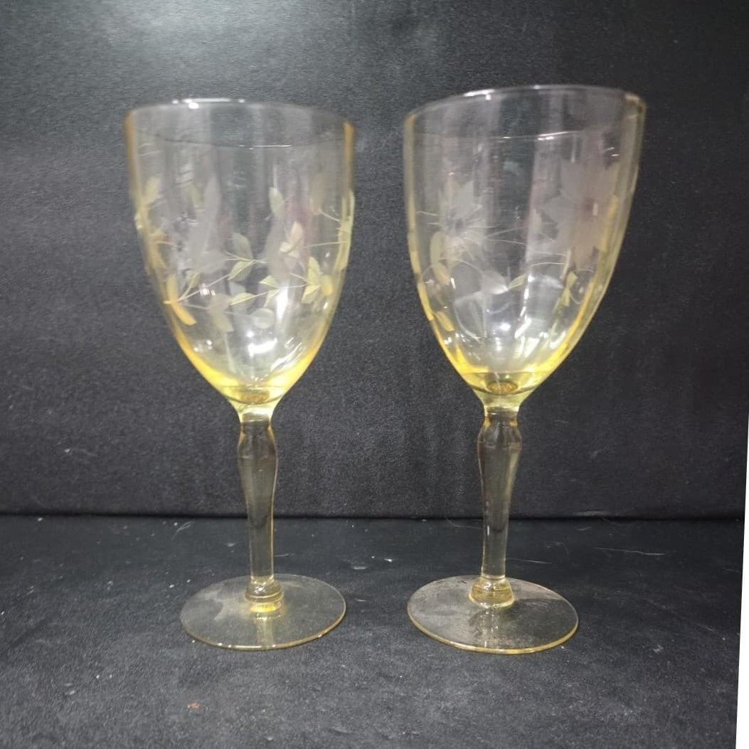 Lancaster Jubilee Yellow Wine Goblets, Set of 2, Floral Etched Optic Stemware - Thumbnail 4