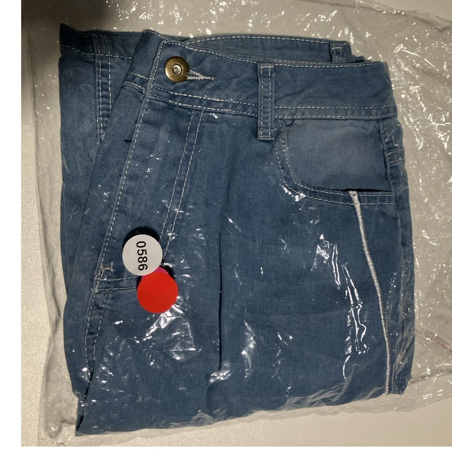 Light Wash Bootcut Jeans with Embroidered Back Pockets. Woman's Medium, Vintage - Thumbnail 8