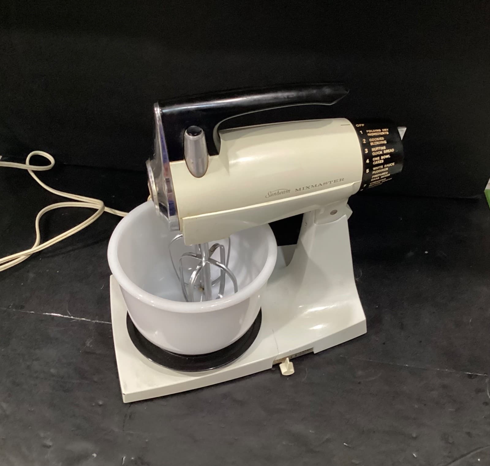 Vintage Sunbeam Mixmaster Stand Mixer 12 Speed Mixer MMA Tested Works * - Thumbnail 2