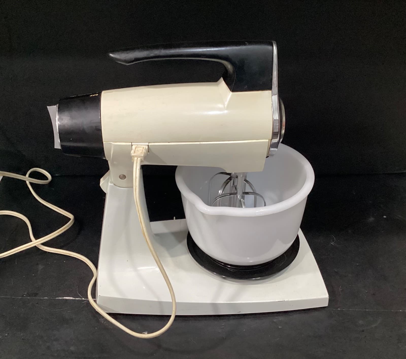Vintage Sunbeam Mixmaster Stand Mixer 12 Speed Mixer MMA Tested Works * - Thumbnail 4