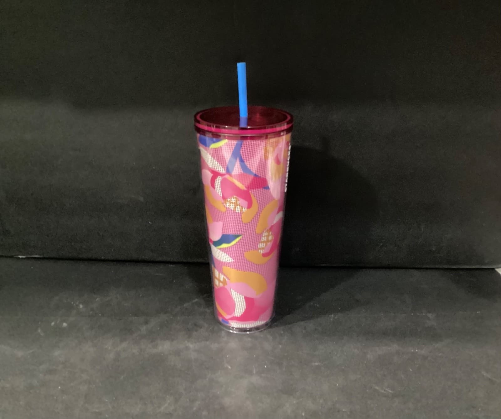 STARBUCKS Spring 2023 Pink Floral Cold Cup Tumbler Venti 24 oz Blue Straw - Thumbnail 4