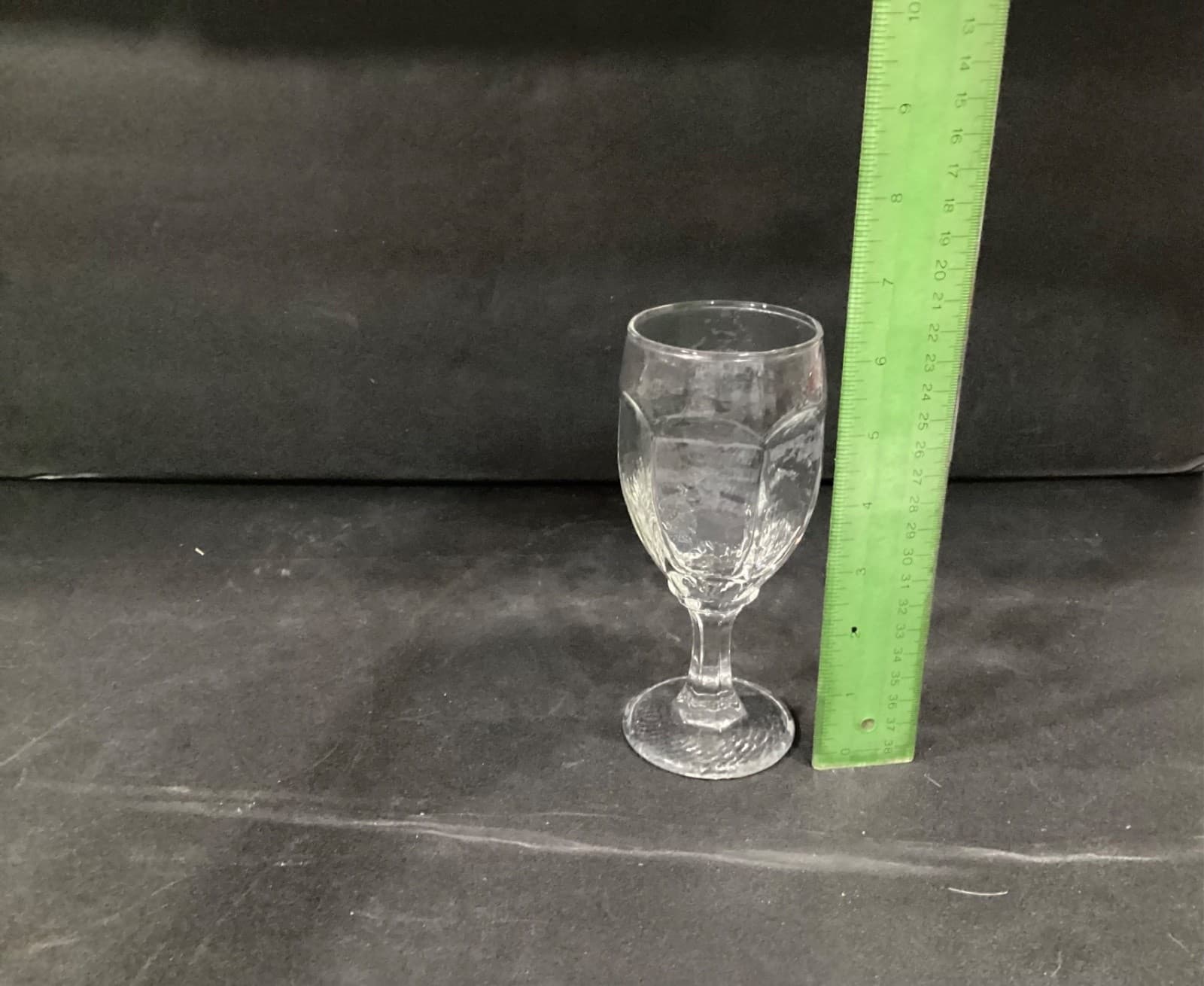 Libbey Chivalry Clear 6.25” Water Wine Goblets Textured Glass Set Of 4 - Thumbnail 5
