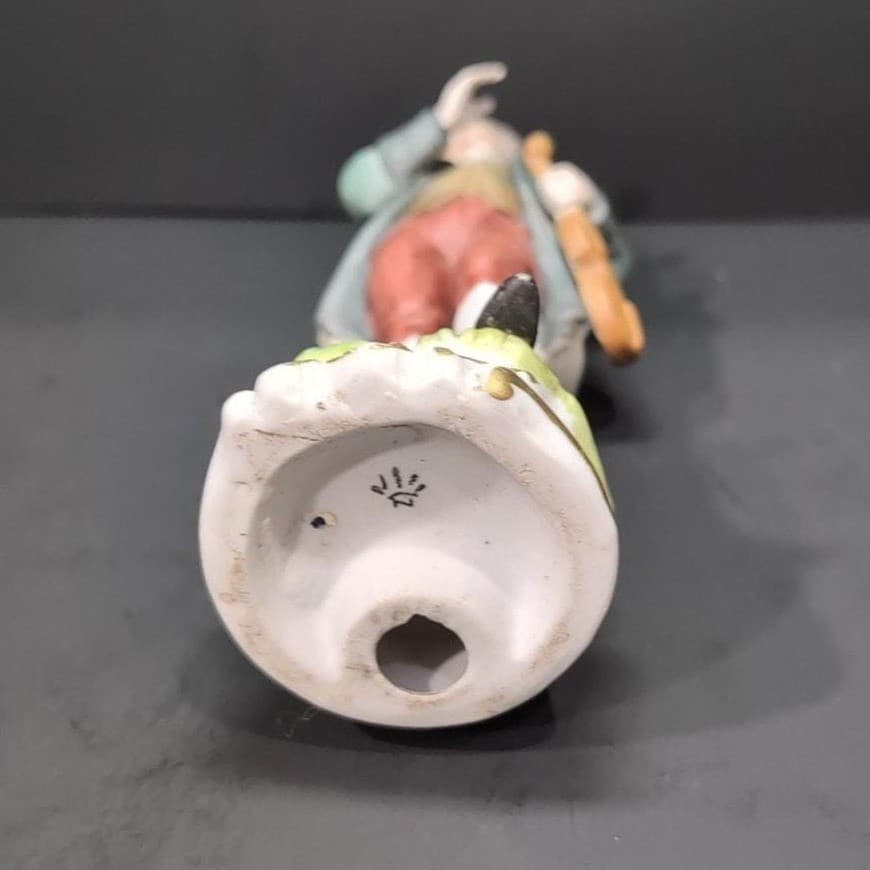 Capodimonte Young Man With Violin Figurine, Vintage Porcelain Italian Art Statue - Thumbnail 8