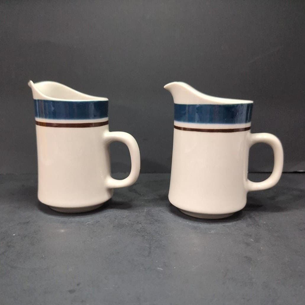 Sango Carousel "Blue Dust" Creamers #802, Set of 2, Vintage Replacement Pitchers - Thumbnail 2