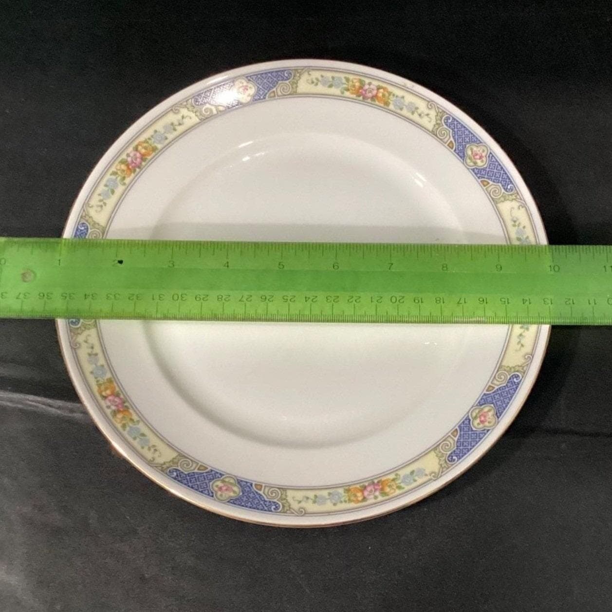 Bohemia Czechoslovakia Dinner Plates, Set of 4, Vintage European Porcelain - Thumbnail 2