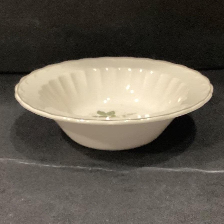 Badcock Furniture Floral Serving Bowl, Pink Rose & Baby's Breath, Tableware - Thumbnail 10