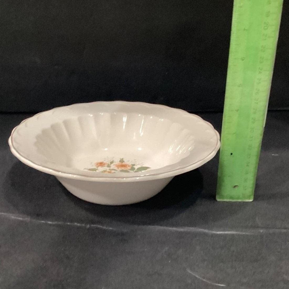 Badcock Furniture Floral Serving Bowl, Pink Rose & Baby's Breath, Tableware - Thumbnail 4