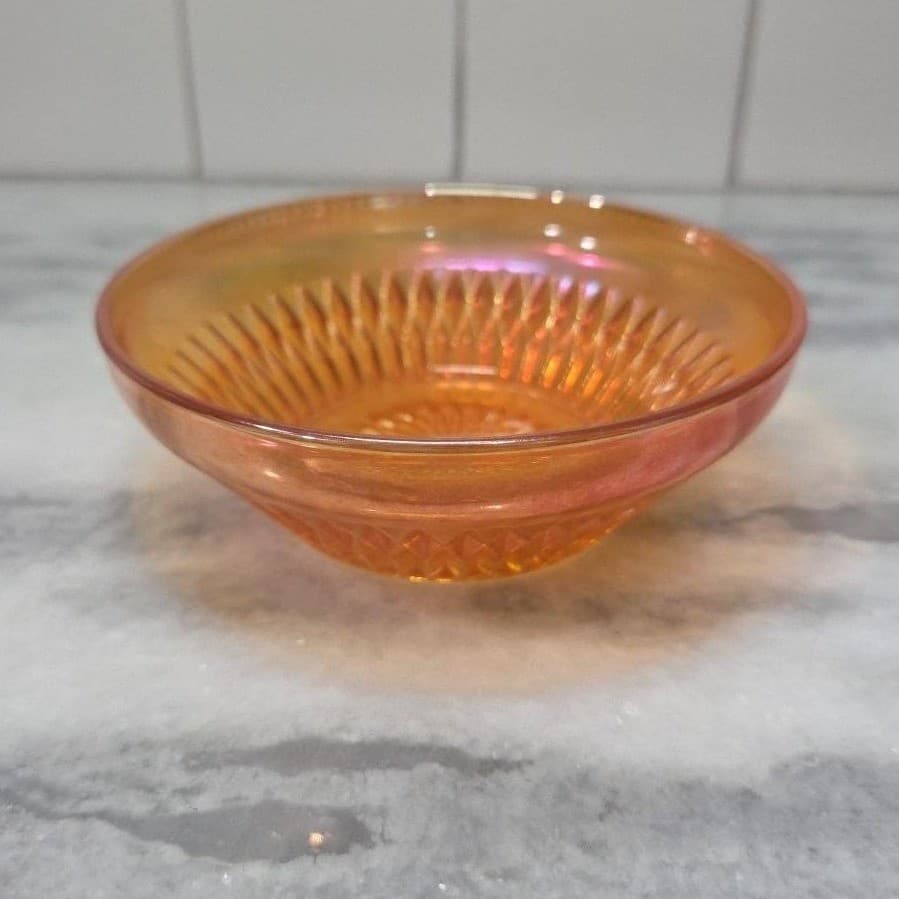 Iridescent Marigold Carnival Glass Berry Bowl, Starburst Design, Amber Dishware - Thumbnail 4