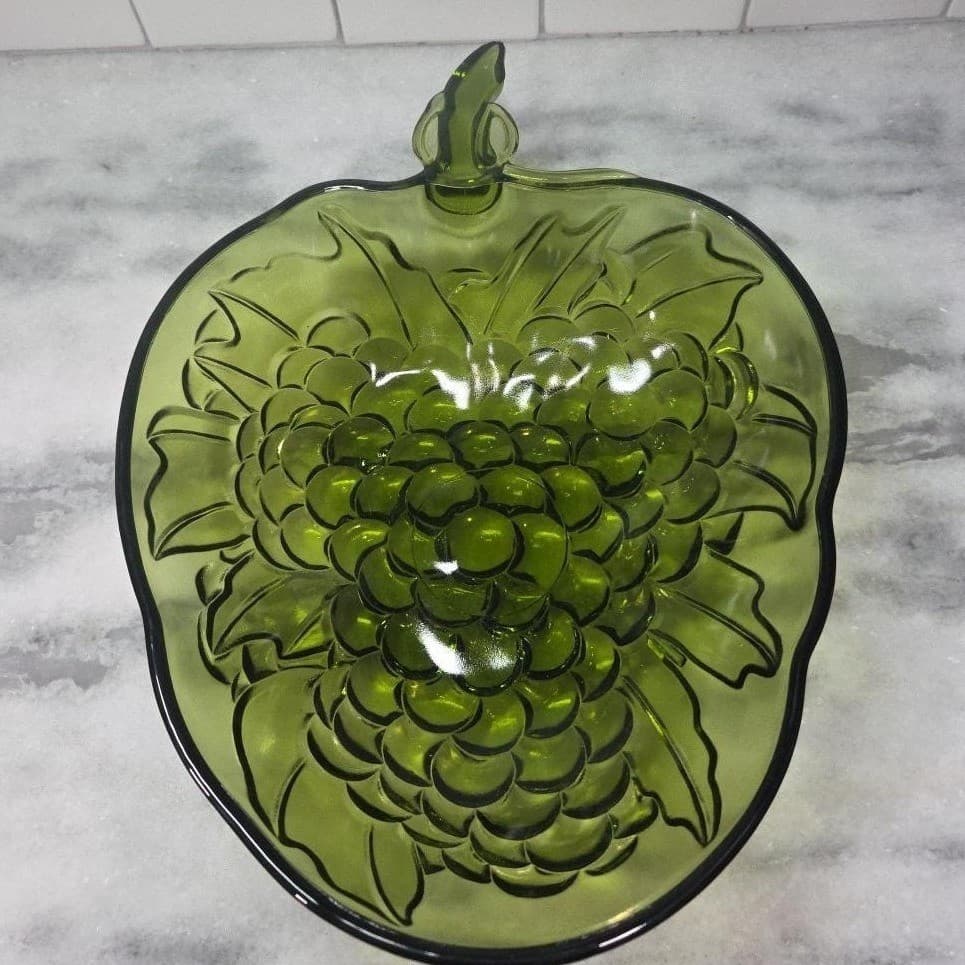 Indiana Glass Avocado Green Serving Bowl, Grape Mid Century Dish Centerpiece - Thumbnail 3