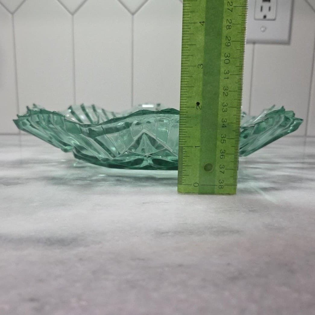 Federal Glass Pioneer Green Carnival Serving Bowl, Ruffled Edge Dish Centerpiece - Thumbnail 6