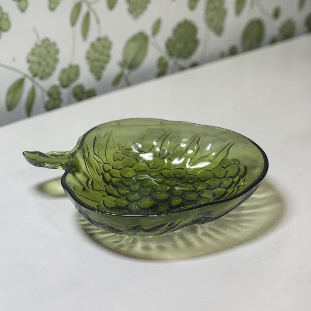 Indiana Glass Avocado Green Serving Bowl, Grape Mid Century Dish Centerpiece