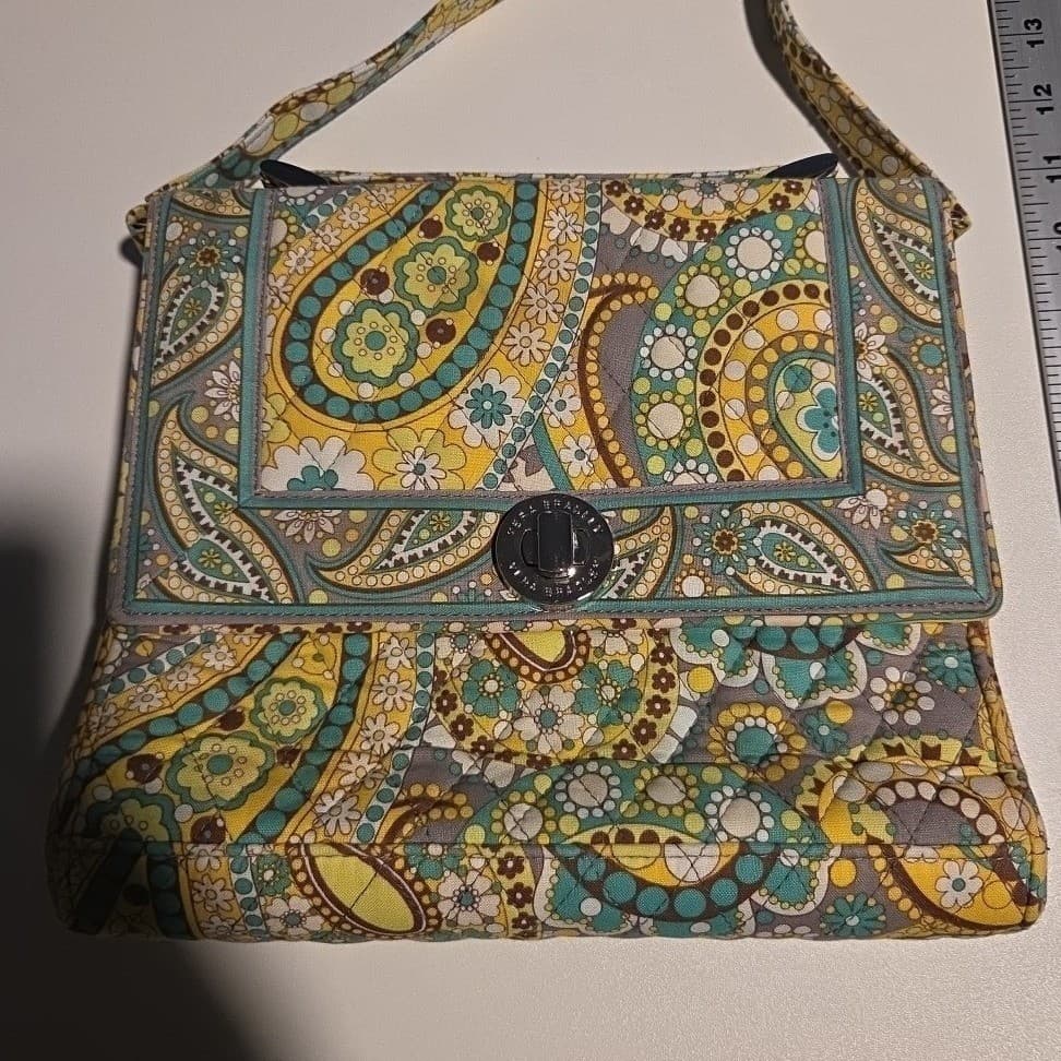 Vera Bradley Limes Up Paisley Quilted Cotton Crossbody Bag Turn Lock Purse - Thumbnail 4