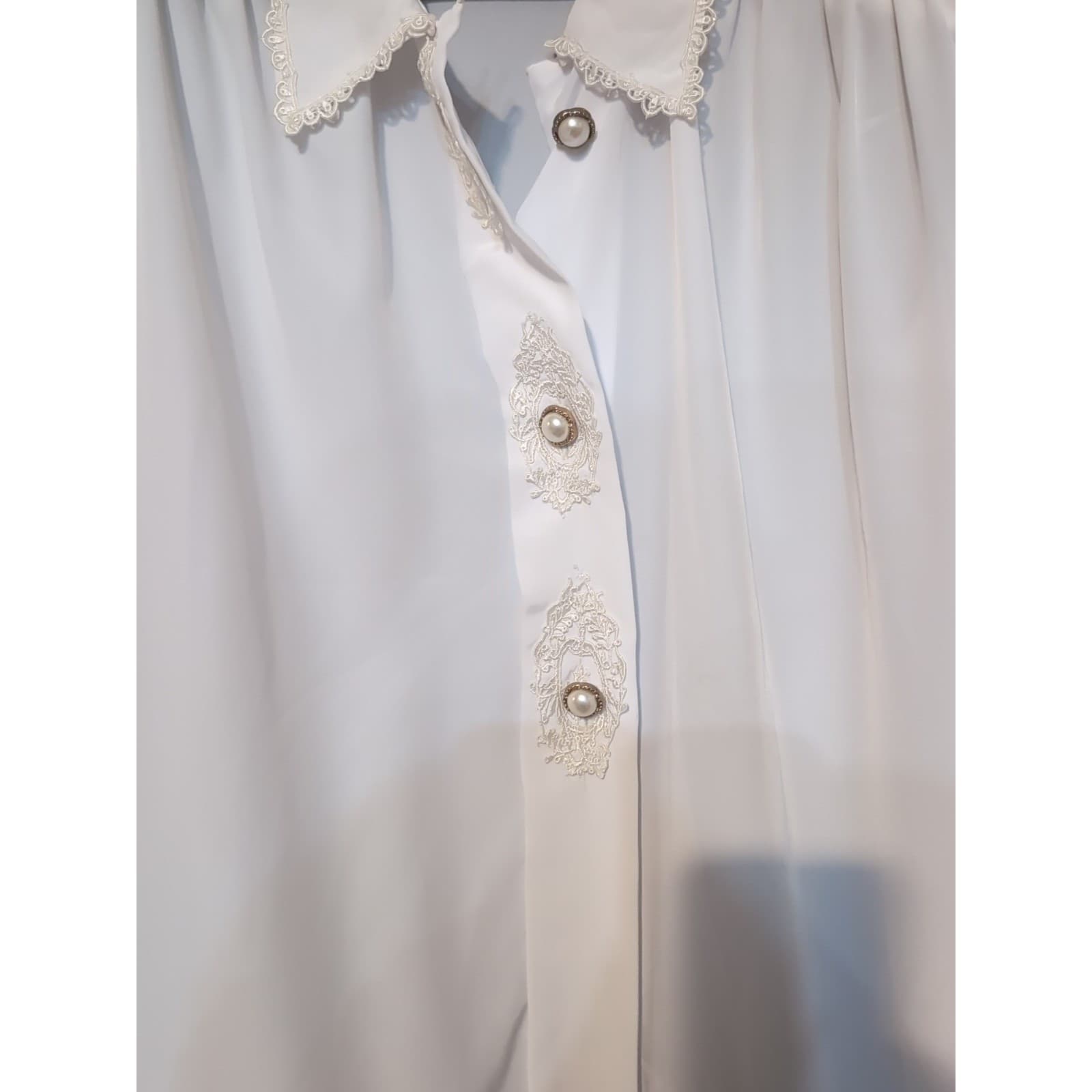 Impressions of California Vintage White Lace Pearl Button Blouse, Women's Large - Thumbnail 7