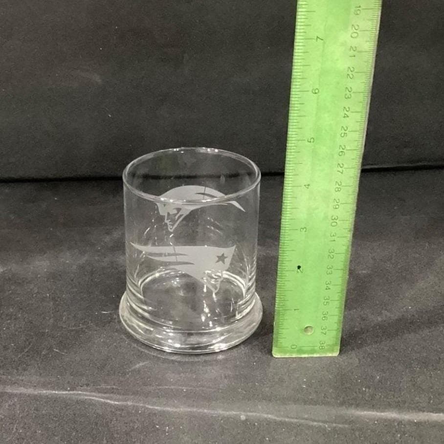 New England Patriots Rocks Glass, NFL Team Logo Whiskey Tumbler, Vintage Barware - Thumbnail 2