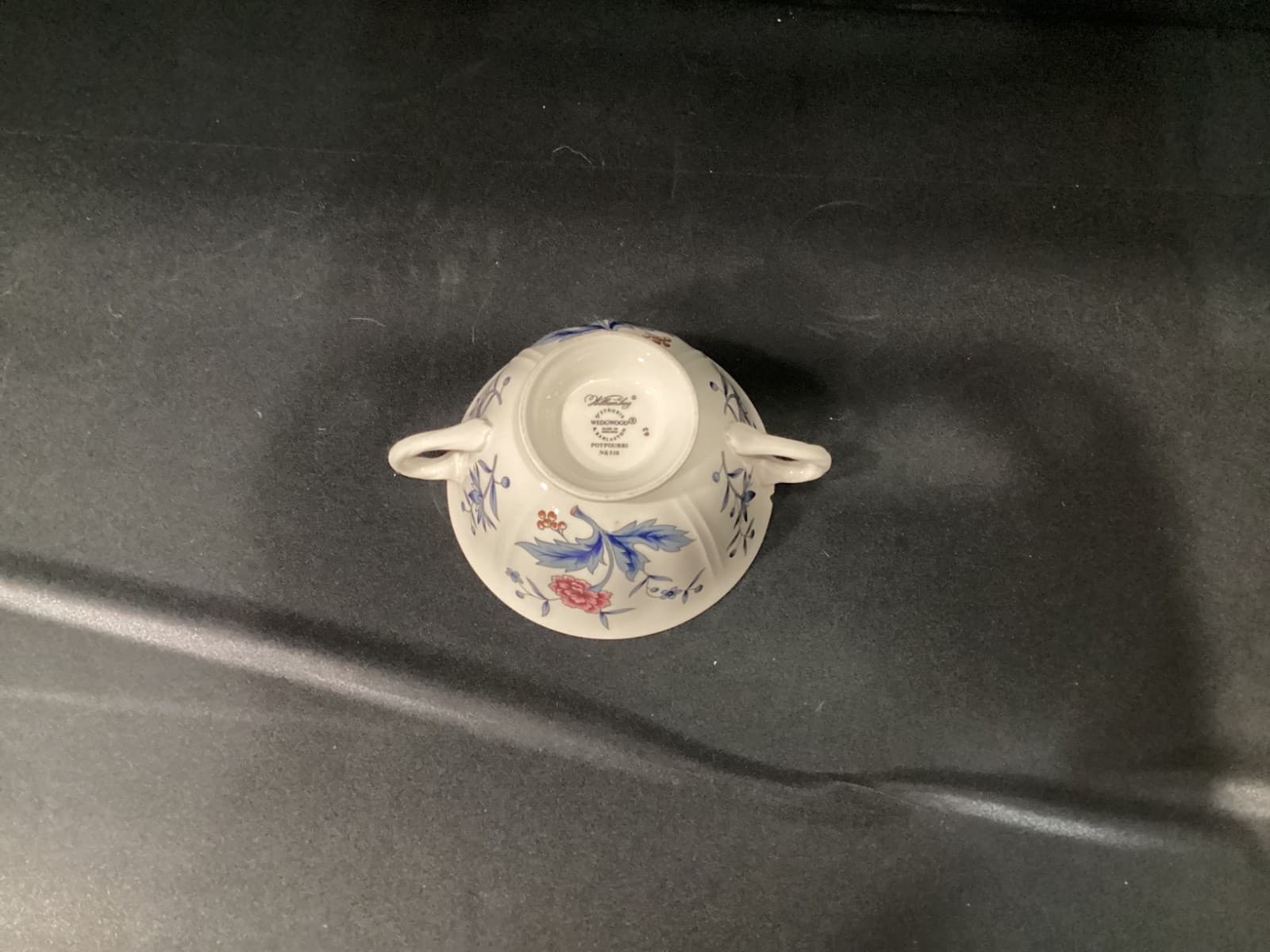 Wedgwood Williamsburg Potpourri NK510 Double-Handle Footed Cream Soup Bowl * - Thumbnail 4