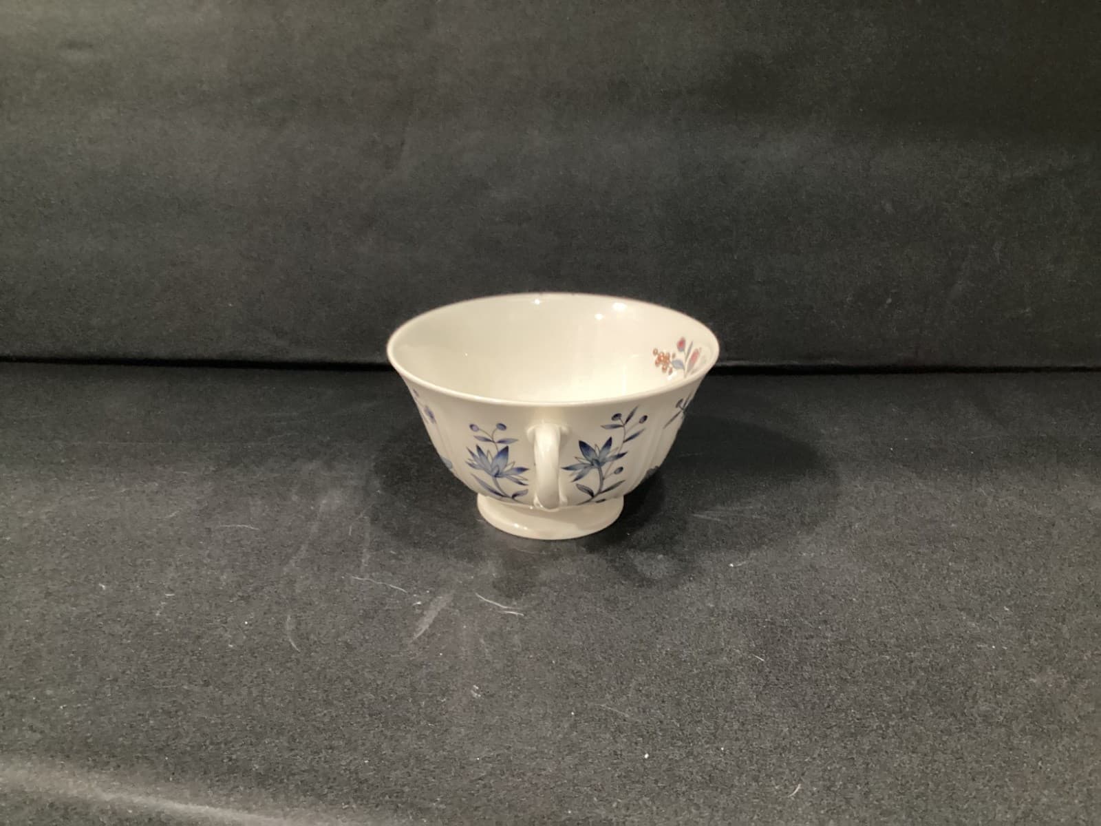 Wedgwood Williamsburg Potpourri NK510 Double-Handle Footed Cream Soup Bowl * - Thumbnail 11