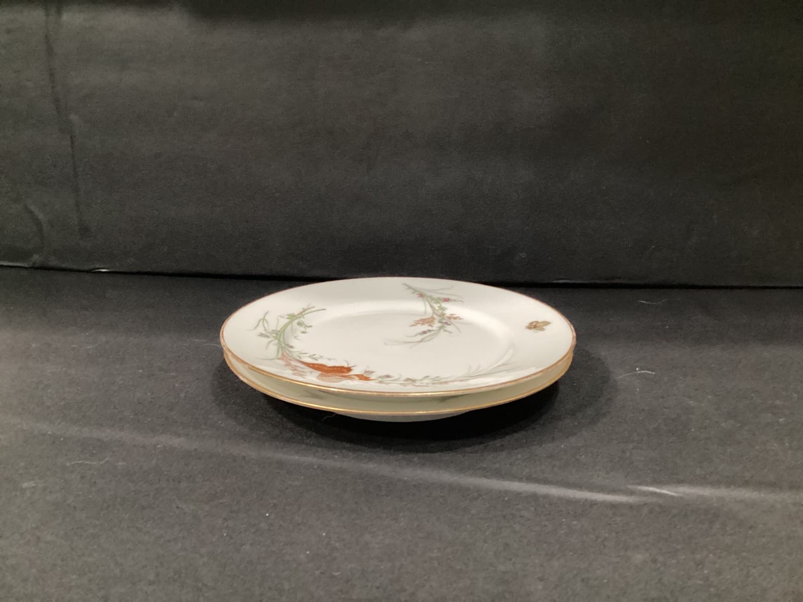 Haviland Meadow Visitors Luncheon Plates Smooth Gold Trim Set Of 2 Butterflies - Thumbnail 7