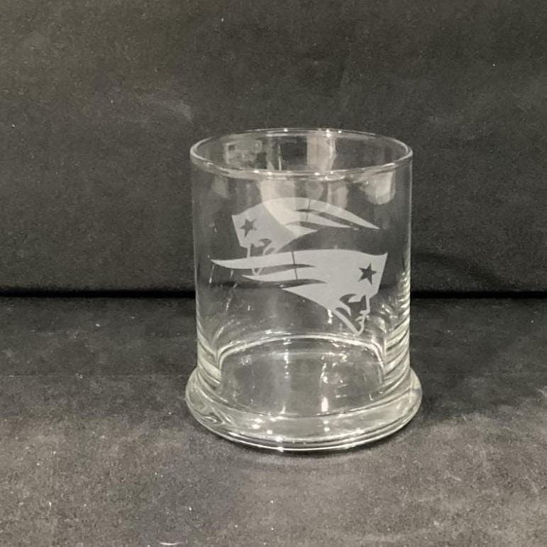 New England Patriots Rocks Glass, NFL Team Logo Whiskey Tumbler, Vintage Barware - Thumbnail 8