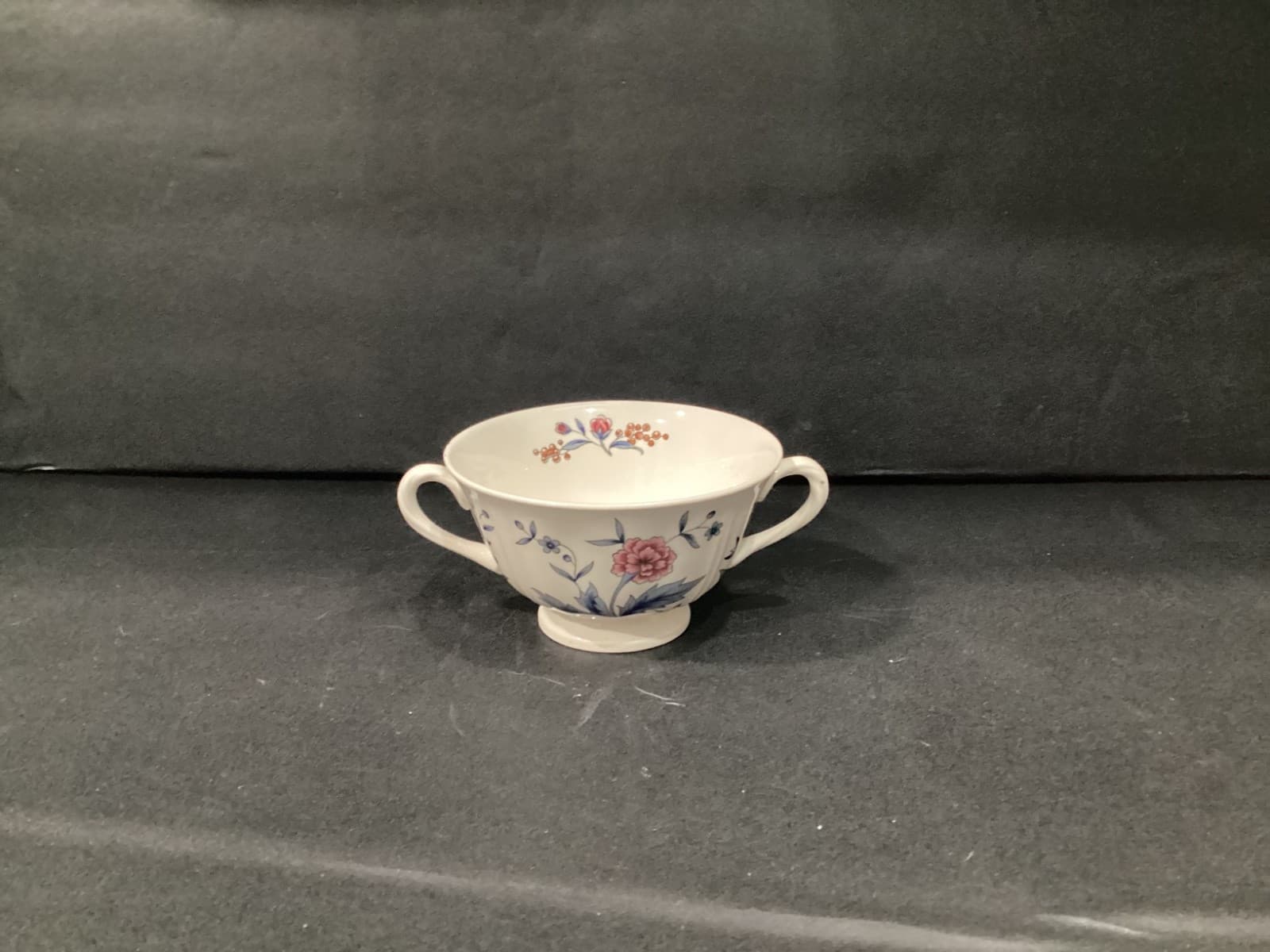 Wedgwood Williamsburg Potpourri NK510 Double-Handle Footed Cream Soup Bowl * - Thumbnail 7
