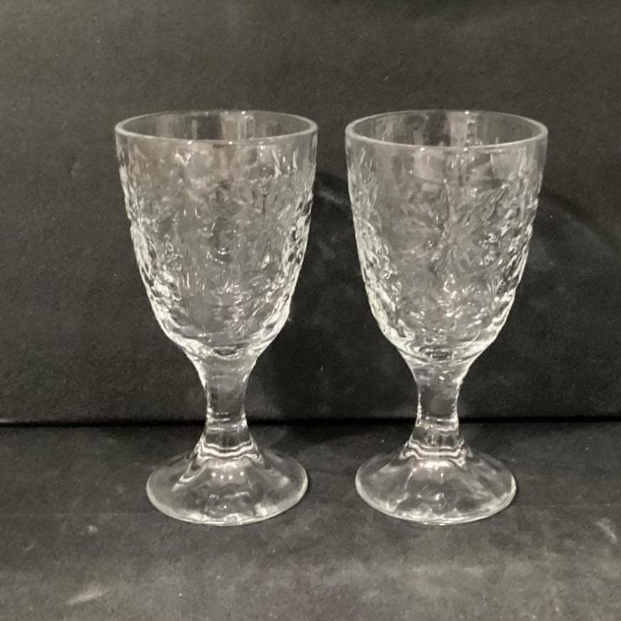Princess House Fantasia Footed Wine Goblets, Set of 2, Vintage Etched Stemware - Thumbnail 9